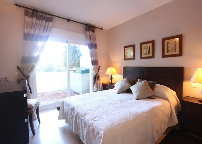 1126 Beachfront High Standard With Terrace *