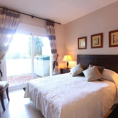 1126 Beachfront High Standard With Terrace *