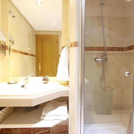 1126 Beachfront High Standard With Terrace