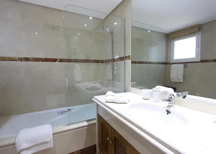 1126 Beachfront High Standard With Terrace Apartamento Estepona