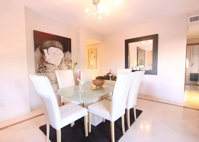 1126 Beachfront High Standard With Terrace *